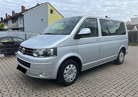 VW T5 Caravelle Volkswagen 2.0 TDI 140 PS TÜV Neu