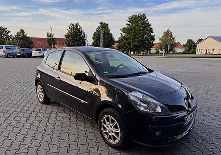 Renault Clio 1.2 +WKR