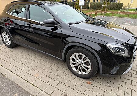 Mercedes-Benz GLA 200 d