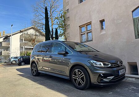 VW Touran Volkswagen 1.4 TSI Highline/R-Line/Pano/7 Sitzer/8-f