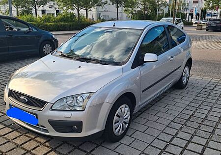 Ford Focus 1,8 Titanium Titanium