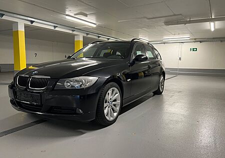 BMW 320d Touring, Panorama, Navi, Tempo, 8- Fach