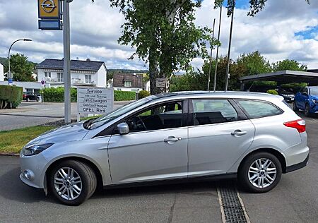 Ford Focus Turnier Titanium, AHK, Standheizung