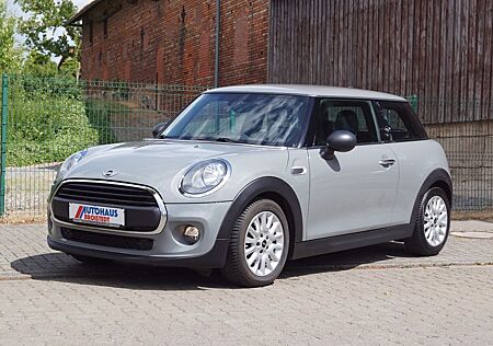 Mini One D One First * JCW Lenkrad * Navi * PDC
