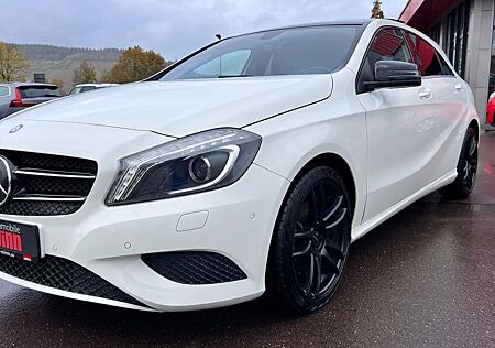 Mercedes-Benz A 200 AMG-Line **PANODACH+Bi-Xenon+Memory-Sitz**