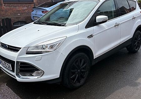 Ford Kuga 2.0 TDCi Euro 6 4x4 Automatik Weiß