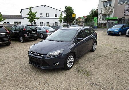 Ford Focus Turnier Titanium Klimaaut Navi 8xAlu Euro5