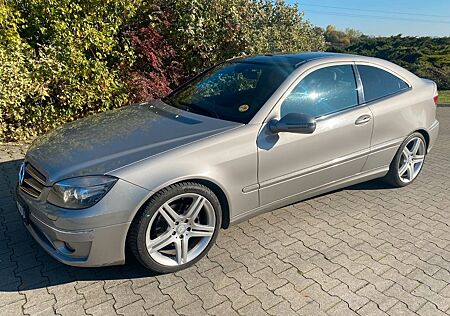 Mercedes-Benz CLC 200 KOMPRESSOR -