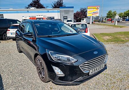Ford Focus Turnier 1.5 EcoBlue LED Navi Sitzh. Kamera