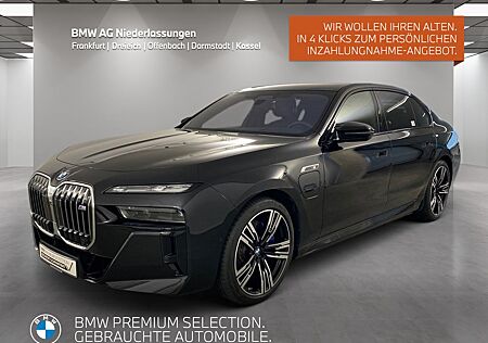 BMW M760e xDrive Massage Bowers & Wilkins Kamera
