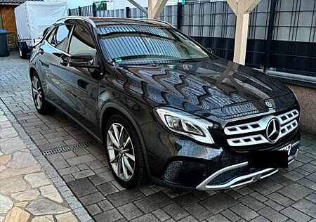 Mercedes-Benz GLA 180