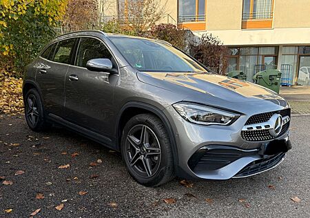 Mercedes-Benz GLA 200 AMG Pano Multib. Junge Sterne