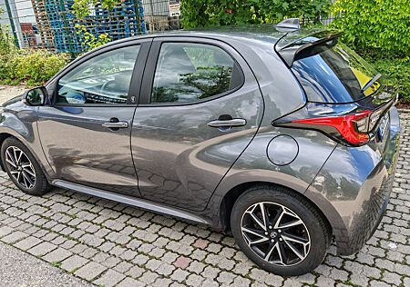 Toyota Yaris 1.5-l-VVT-i Hybrid Team D