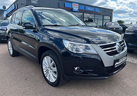 VW Tiguan Volkswagen Sport & Style 4Motion mit XENON+AHK