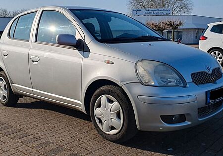 Toyota Yaris 1,3 * Gepflegt, Zuverlaessig u. Fahrbereit