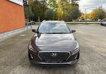 Hyundai i30 gebraucht kaufen Hyundai i30 cw Select CAMERA