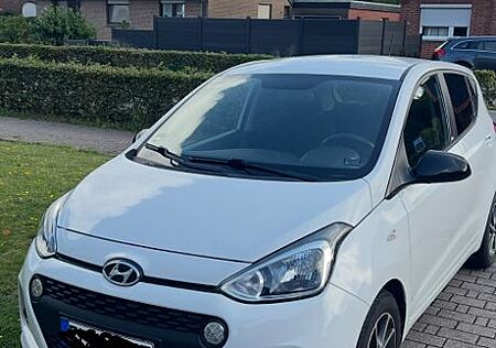 Hyundai i10 gebraucht kaufen Hyundai i10 1.0 YES! YES!