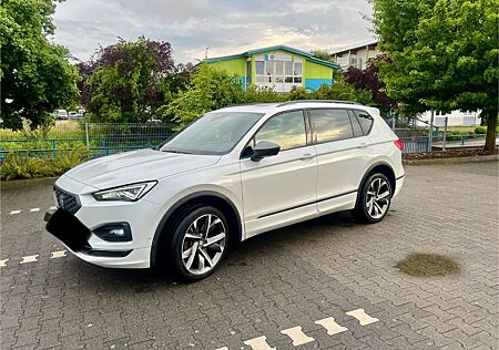 Seat Tarraco 2.0 TDI FR 4Drive DSG FR 7 Sitzer Pano W