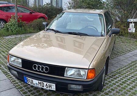 Audi 80 Oldtimer 2. Hand Schiebedach Saison
