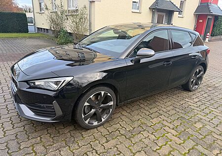 Cupra Leon 1.4 e-HYBRID DSG NAVI