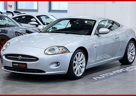 Jaguar XK 4.2 V8 Coupé