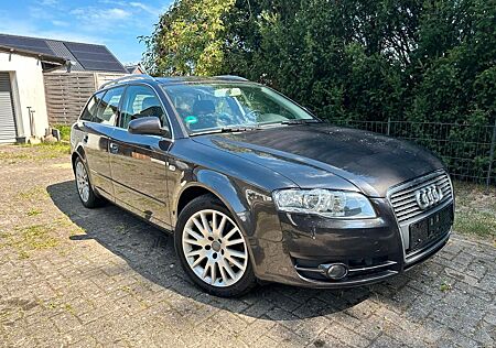 Audi A4 2.0 multitronic -