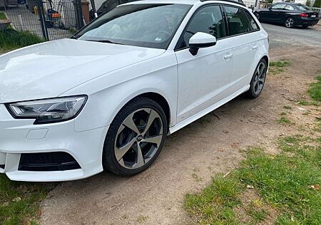 Audi A3 1.0 TFSI S tronic sport sport