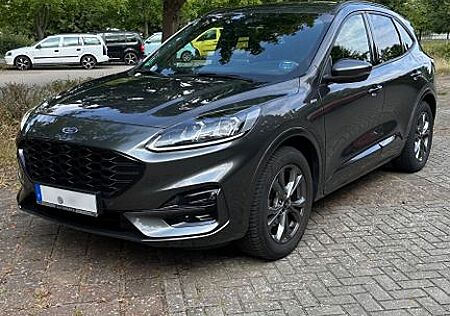 Ford Kuga 1.5 EcoBoost 110kW ST-Line X, nur 31500km