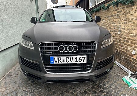 Audi Q7 3.0 TDI (DPF) quattro tiptronic -