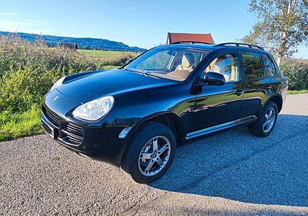 Porsche Cayenne S guter Zustand AHK + Dachbox