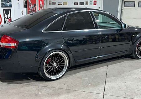Audi S6 4.2 quattro - Limousine