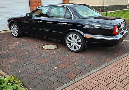 Jaguar XJ6 3 Liter -