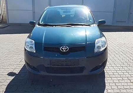 Toyota Auris 1.6 -