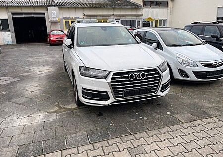 Audi Q7 50 TDI quattro