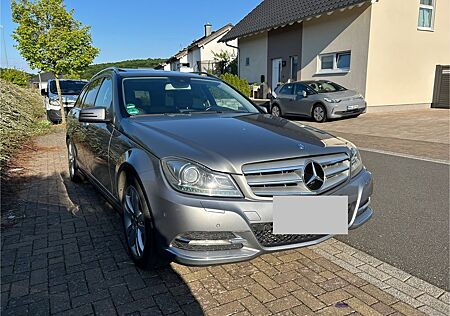Mercedes-Benz C 250 CDI 4MATIC - NAVI-PTS-GDS-SHZ-LEDER
