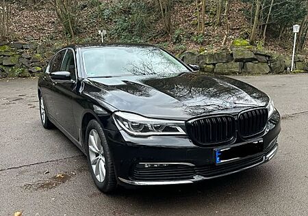 BMW 730d xDrive Lim. Head-Up / 3. Hand