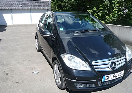 Mercedes-Benz A 160 AVANTGARDE BlueEFFICIENCY AVANTGARDE