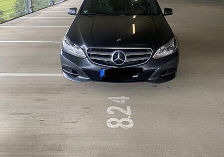 Mercedes-Benz E 200 T AVANTGARDE
