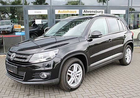 VW Tiguan Volkswagen Sport & Style*Navi*Pano*AHK*2.Hd.