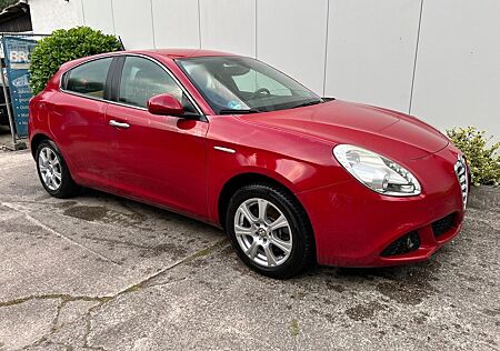 Alfa Romeo Giulietta Turismo 1. Hand guter Zustand