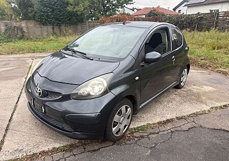 Toyota Aygo (X) Aygo 1.0 Klimaautomatik Tüv bis 06/2027