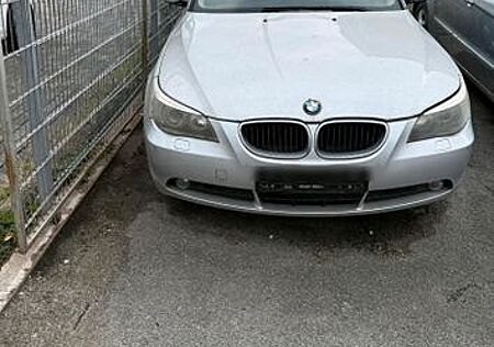 BMW 520i -