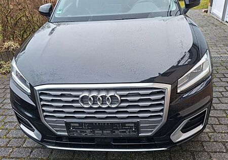 Audi Q2 1.6 TDI Sport 2.Hand Unfallfrei Nichtraucher