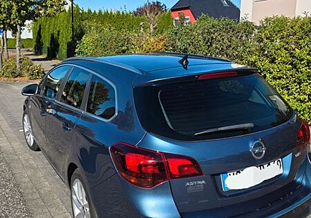 Opel Astra Sports Tourer 1.7 CDTI Exklusiv 96kW E...
