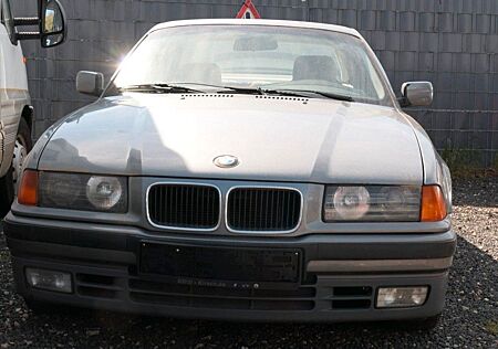 BMW 320 Coupe
