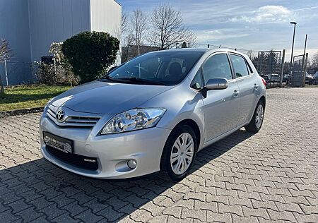 Toyota Auris 2,0-l-D-4D Executive*KLIMAAUT*PDC*AHK*