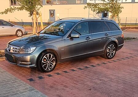 Mercedes-Benz C 200 CDI T BlueEFFICIENCY AVANTGARDE AVANTGARDE