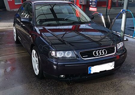 Audi A3 1.9TDI 96kW quattro S line S line