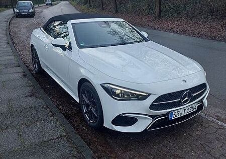 Mercedes-Benz CLE 220 d Cabrio AHK, Distronic, Airscarf uvm.