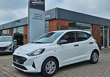 Hyundai i10 1.0 NeuesModell-AT-Klima-TFT-NAV-Cam-PDC-BT